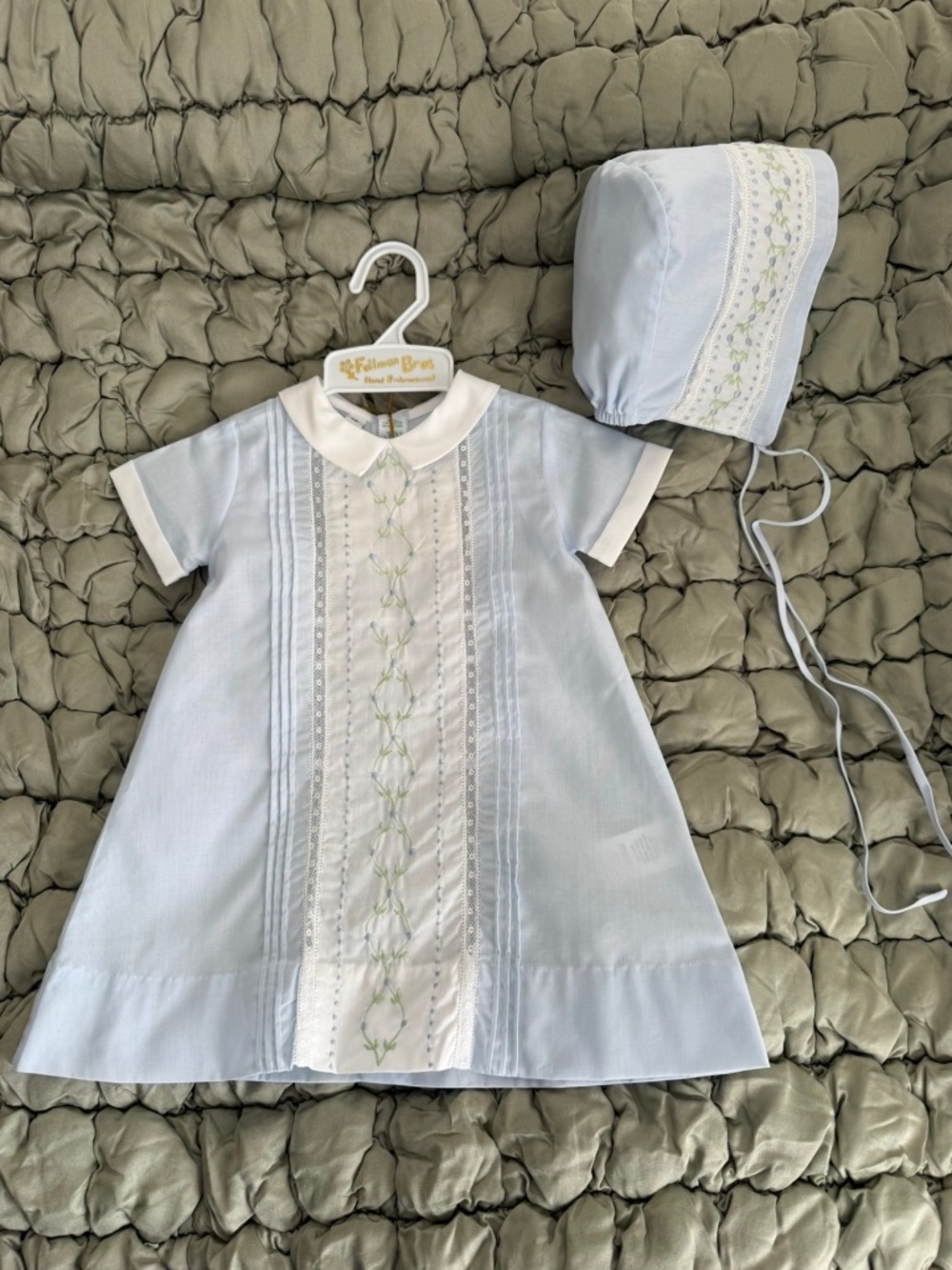 Feltman Brothers Vintage Bloom Daygown and Hat NWT
